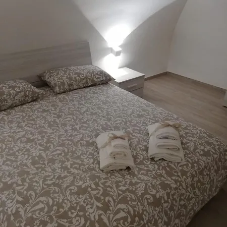 Marcohomechiaia *