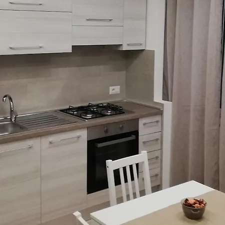Marcohomechiaia نابولي