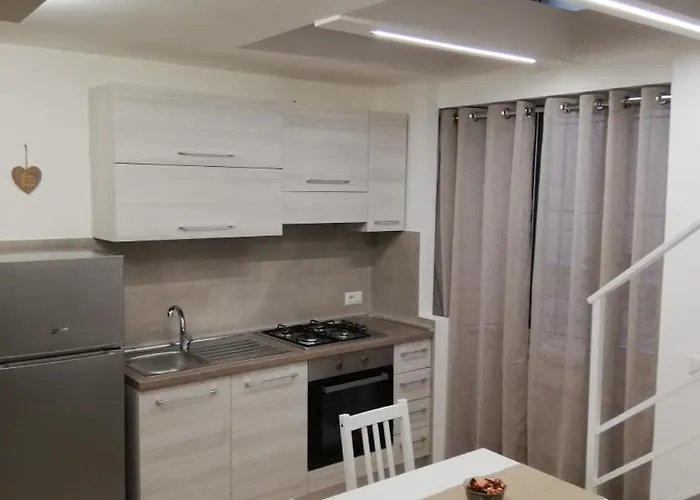 Marcohomechiaia *